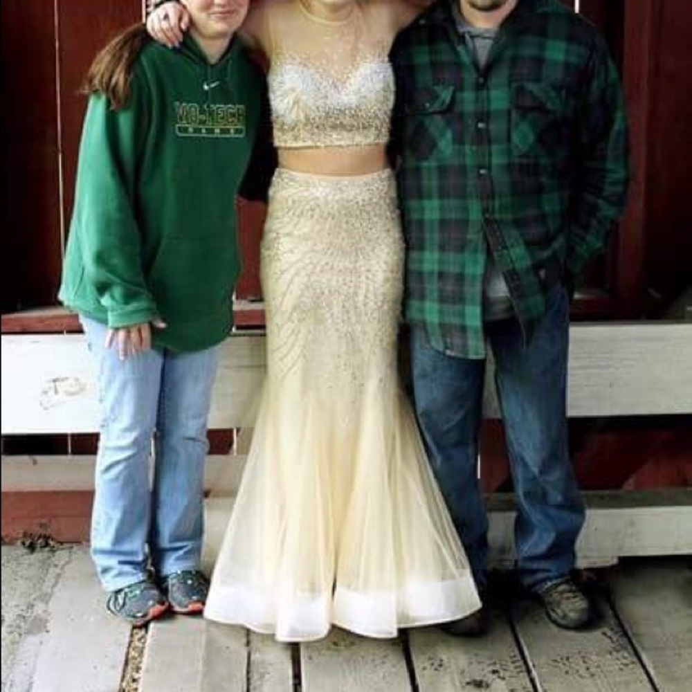 Size 6 Jovani Prom dress